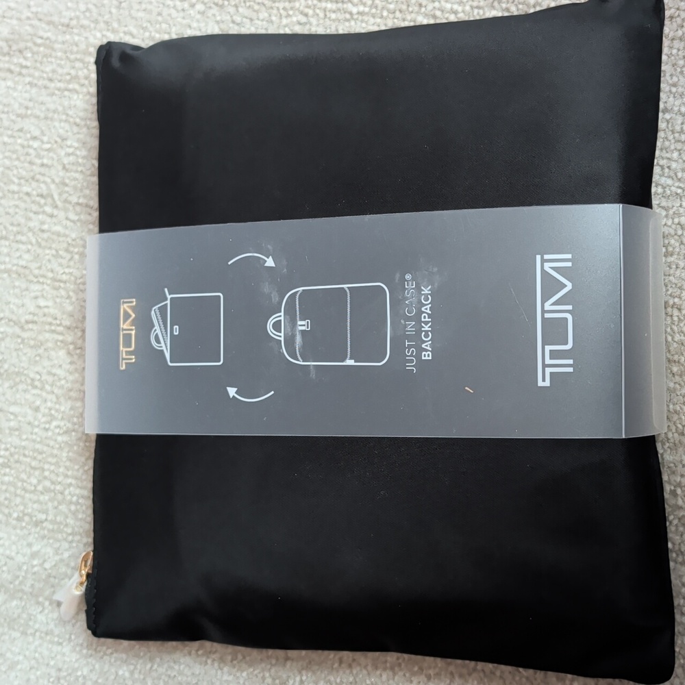 Nwt Tumi Just In Case Backpack - Picture 4 of 8